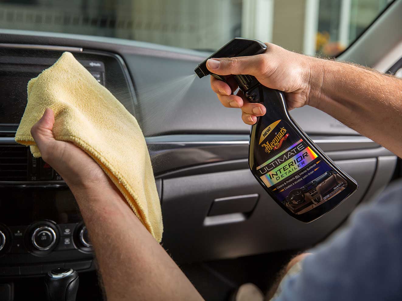 Meguiar’s Interior Detailer – Safe Car Interior Cleaner for Dashboard & Trim | AutoManPK Pakistan